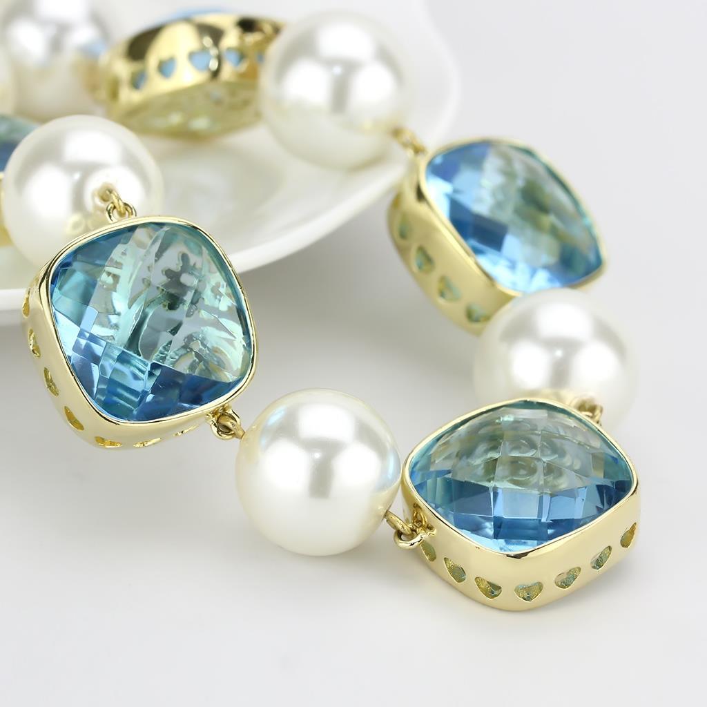 LO4706 - Gold Brass Necklace with Synthetic Synthetic Glass in Sea